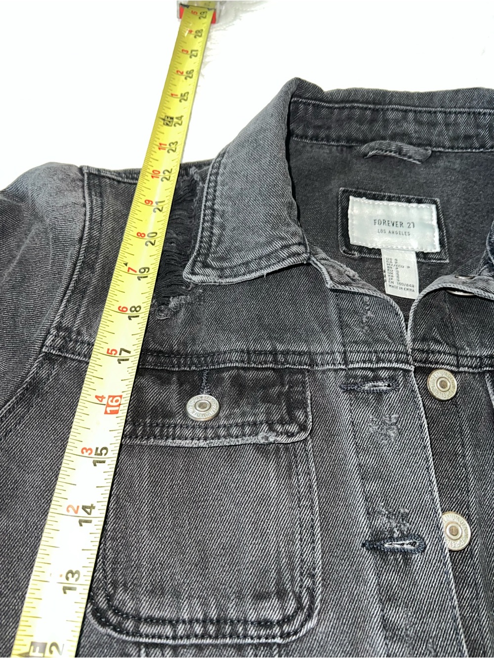 Forever 21 Black Distressed Cropped Denim Jacket with Embroidered Patch - Picture 7 of 7